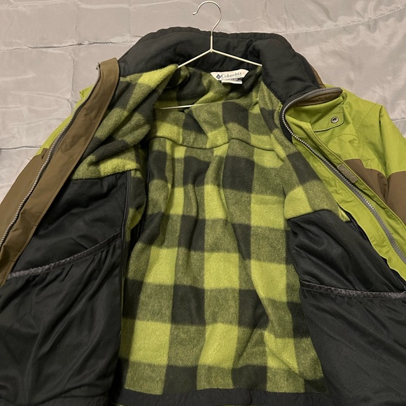 Columbia 3 in 1 Winter Jacket - Picture 4 of 5